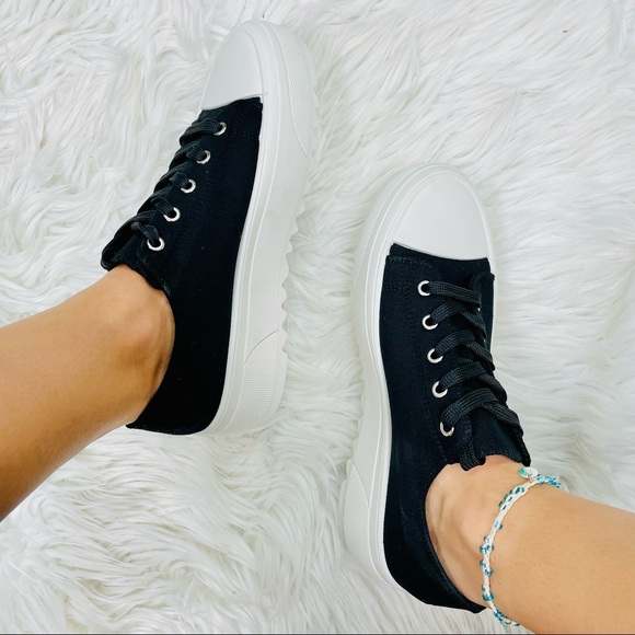 Black canvas platform sneaker - Picture 11 of 11